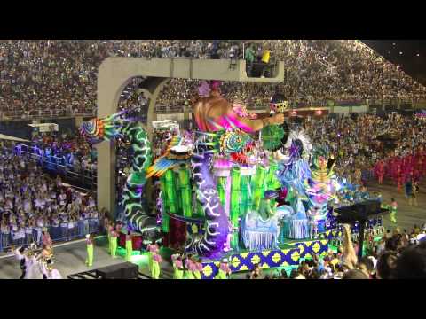 Mangueira 2014 -  Colisão do carro com a torre.