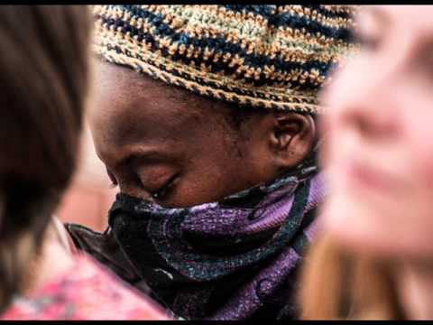ॐ Beautiful Sita Ram song Mooji India 2015 ♥