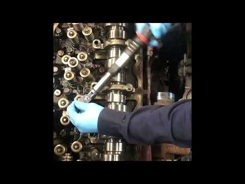 injector cups and injector install full video Mack mp7 / Volvo d13