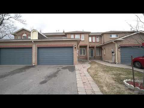 18 Wayne Nicol Dr, Brampton Condo Townhouse for Sale
