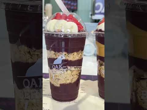 Brazilian açaí bowls on a warm sunny day in LA say less #oakberry #oakberryacai #acaibowl #acai