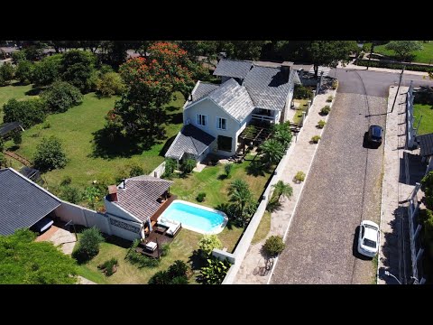 CASA COM 3 DORMITÓRIOS, 4 VAGAS, 390M² ÁREA PRIVATIVA para venda EM VISTA ALEGRE