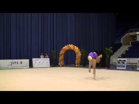 Alexandra Piscupescu   ROU   Ball