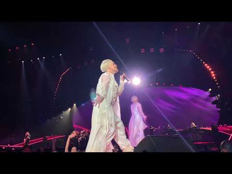 P!NK Live: Perfect (St. Paul, MN — 5/5/19)