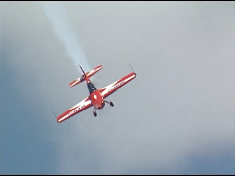 Gene Soucy in the Extra 300s and the Showcat Aerobatic Show
