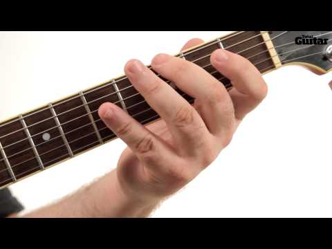 Essentials guitar lesson: Major pentatonic indie lick (TG247)