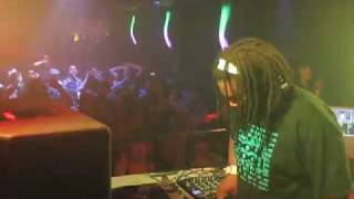 donald glaude chopin the crossfader with his mouth!!! @ element mcAllen tx 2-6-9