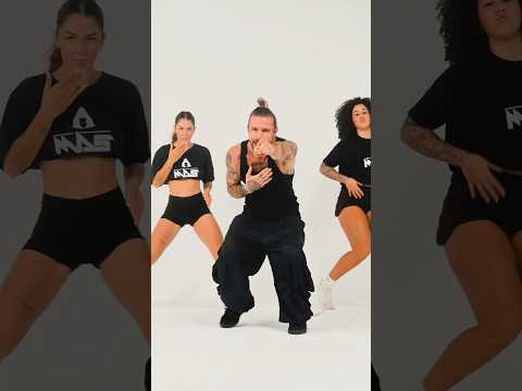 “Dile la verdad, que yo te tengo loca…" ☠︎“Mix 58” 🤍 Dance MAs 30’ 🔥 58 classes available!