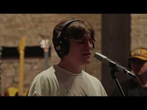 West 22nd | Sunburns (Live) | Treehouse Session