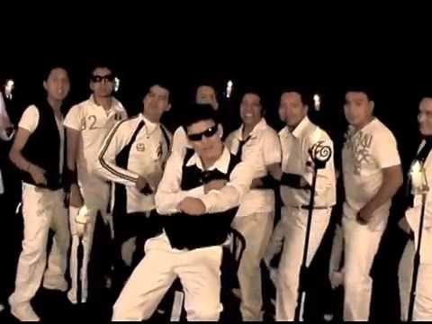 ETIQUETA NEGRA - Voy a llorar solito (Video oficial)