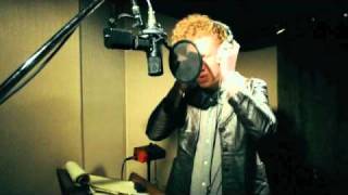 Erik Hassle - Family Affair