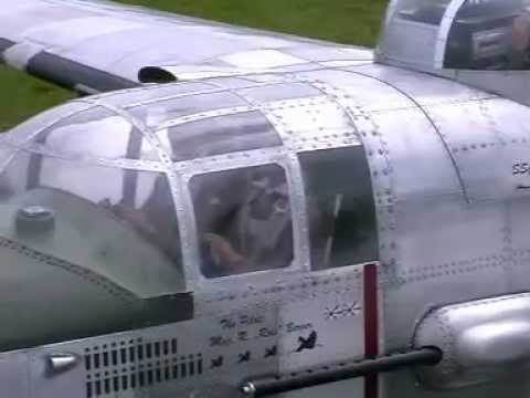 Erstflug der B25 Mitchell mit 2 x 400ccm Moki-Sternmotoren im Maßstab 1:3