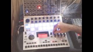 Video thumbnail for Tinysizer (Anyware Instruments) & Machinedrum UW (Elektron) by inbetweenmovements
