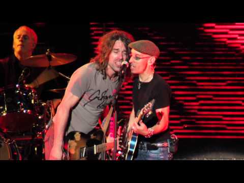 Fito & Fitipaldis & bro "GARABATOS"