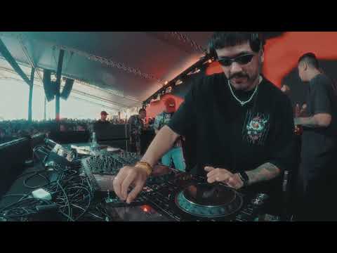 Ragie Ban @ Carpe Beach 🇧🇷