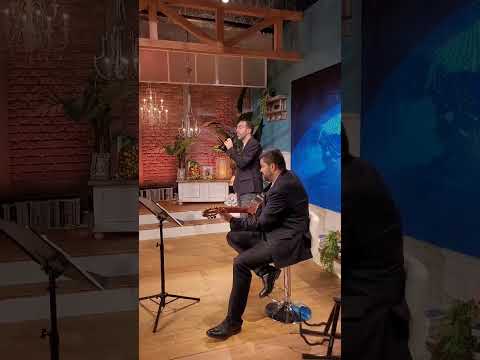 Lorenzo Andreaggi prova ULTIME FOGLIE con il chitarrista Bruno Scantamburlo - Tv2000 (L'ora solare)