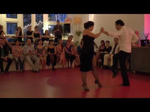  Geraldine Rojas  and  Ezequiel Paludi  are  dancing  to  "  Desde el Alma  "  by  Color Tango