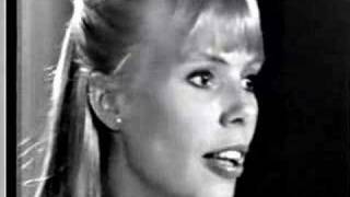 Joni Mitchell - Me and My Uncle (1965)