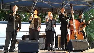 Chuck Wagon Gang, "Just A Little Talk With Jesus"