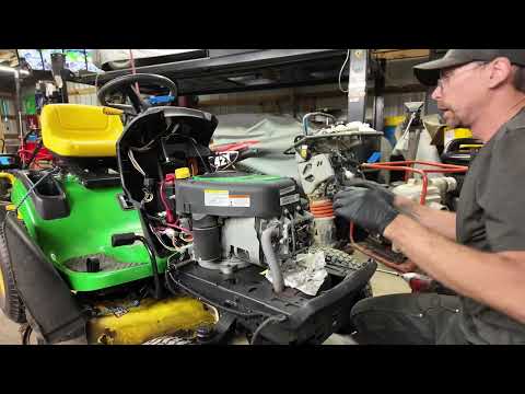B&S Engine Smoking Like Crazy? Head Gasket Test and Fix - John Deere D110 Riding Mower