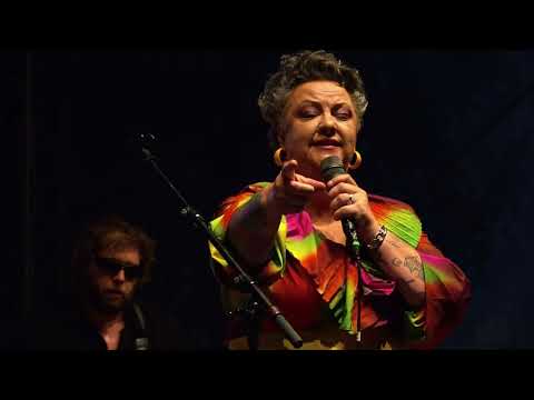 🎶 Kaz Hawkins performing One More Fight LIVE in Romania