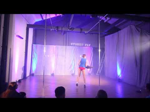 Studio Fly Showcase 2018 - Claire Mayes