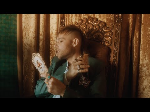 Blake Banks - Gold (Music Video)