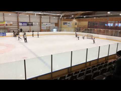 JYP E2- 09 AA 25.1.2020 JYP 3- Kärpät keltainen  klo. 10.05