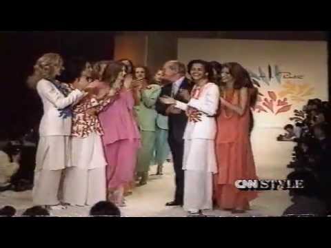 Oscar De La Renta Spring 1993