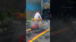 Download lagu Bocil naik motor mini gp ke atas towing mp3