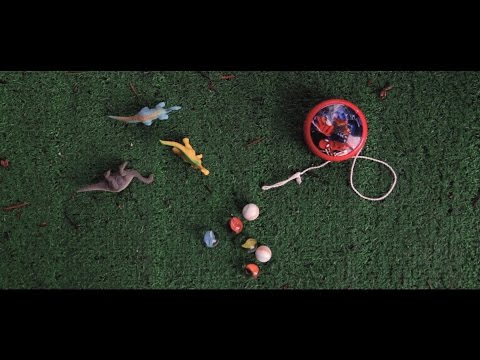 SISTERS - Trails [Official Kid Video]