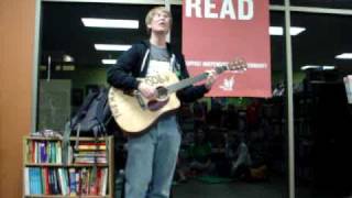 Hank Green - Book Eight - Eclectic Books.MPG