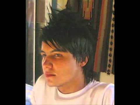 MC CAGATAY FT METstyl BOMBA TRACK.wmv