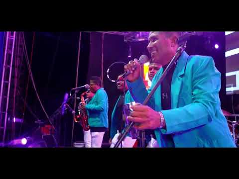 Saymon Y Su Fantasma Musical - Popurrí Las Amarillas (En Vivo Desde La Estancia Grande Oaxaca)