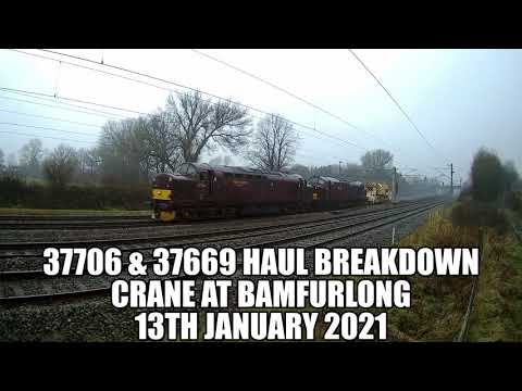 37706 & 37669 Haul Breakdown Crane at Bamfurlong - 13th January 2021