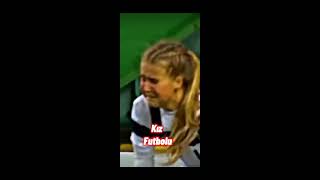 Kız Futbolu vs erkek Futbolu (amacım ayrımcılık değil)