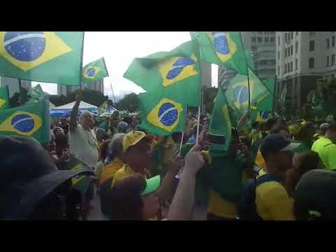 Escuta a terra tremer