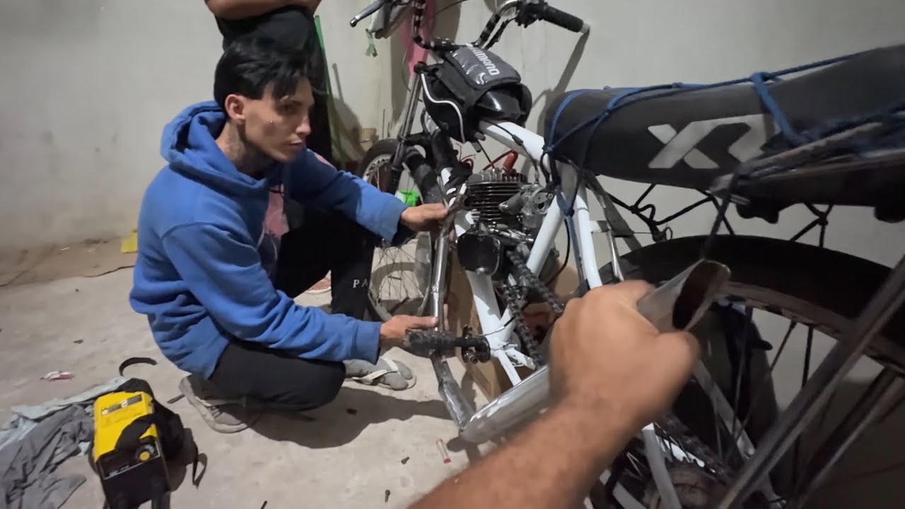COLOCANDO ESCAPAMENTO DIRETÃO NA BIKE MOTORIZADA 80cc