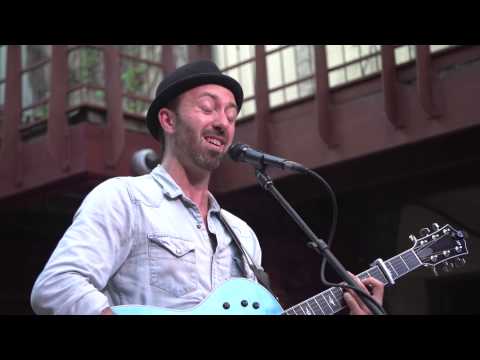 Justin Froese - Come On Over (live in Austin)
