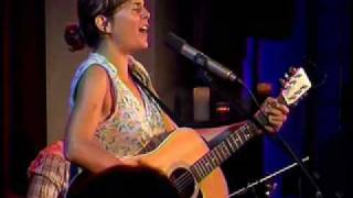 Madi Diaz Live at Acoustic Long Island