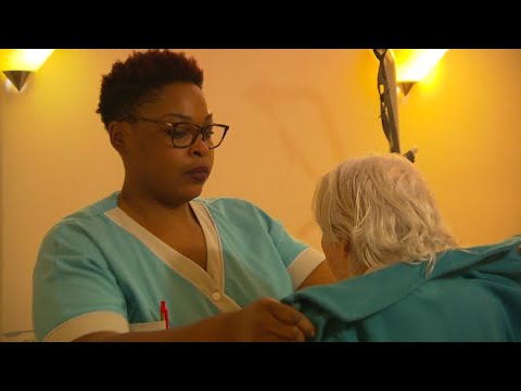 Nursing Home: The Infernal Pace of a Care Assistant's Day - Le Magazine de la santé