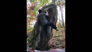Video thumbnail: Priapisme, 7c (sit). Fontainebleau