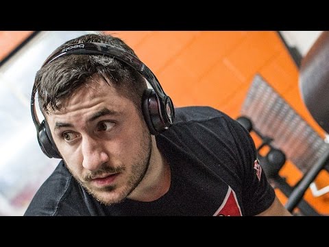 Silent Mike Killing Weights at USAPL NorCal Regionals