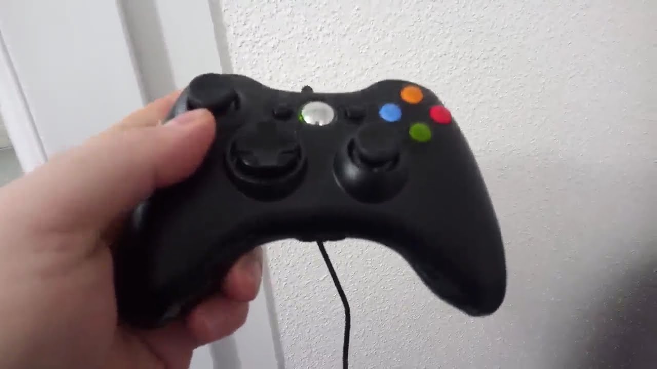 Manette de jeu filaire Xbox 360 video thumbnail