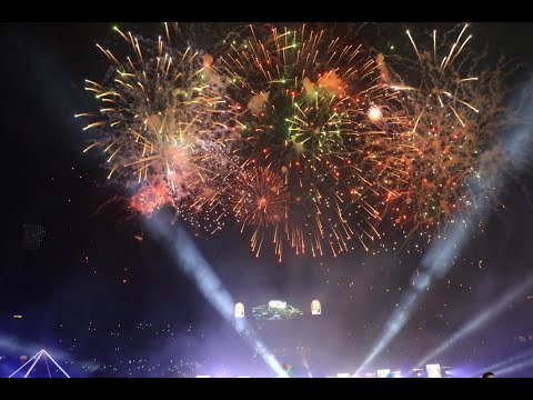 احتفالات هستيرية بالقاهرة بعد فوز الجزائر بنهائي امم افريقيا