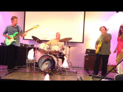 TSUNAMI OF SOUND - PEDAL PUSHER & BULLDOG with The Cameo Girls