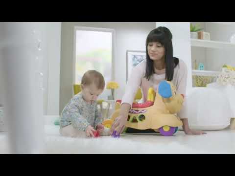 thumbnail video image 2 of Perrito 'Camina Conmigo' de Fisher Price, Color Café, MATTEL, 2 of 5