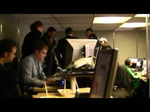 Julie showing backstage @ IEM V Hannover