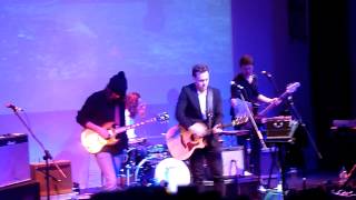 Satellites - Small Neighbourhood / Where Love Lies Bleeding