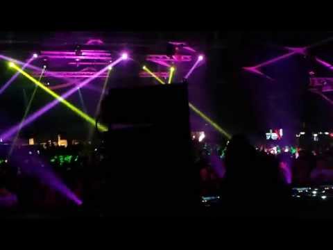Carl Cox @ The Mission 1st of May 2014 playing "Andy Slate - Sajonara (Dorroo Remix)"